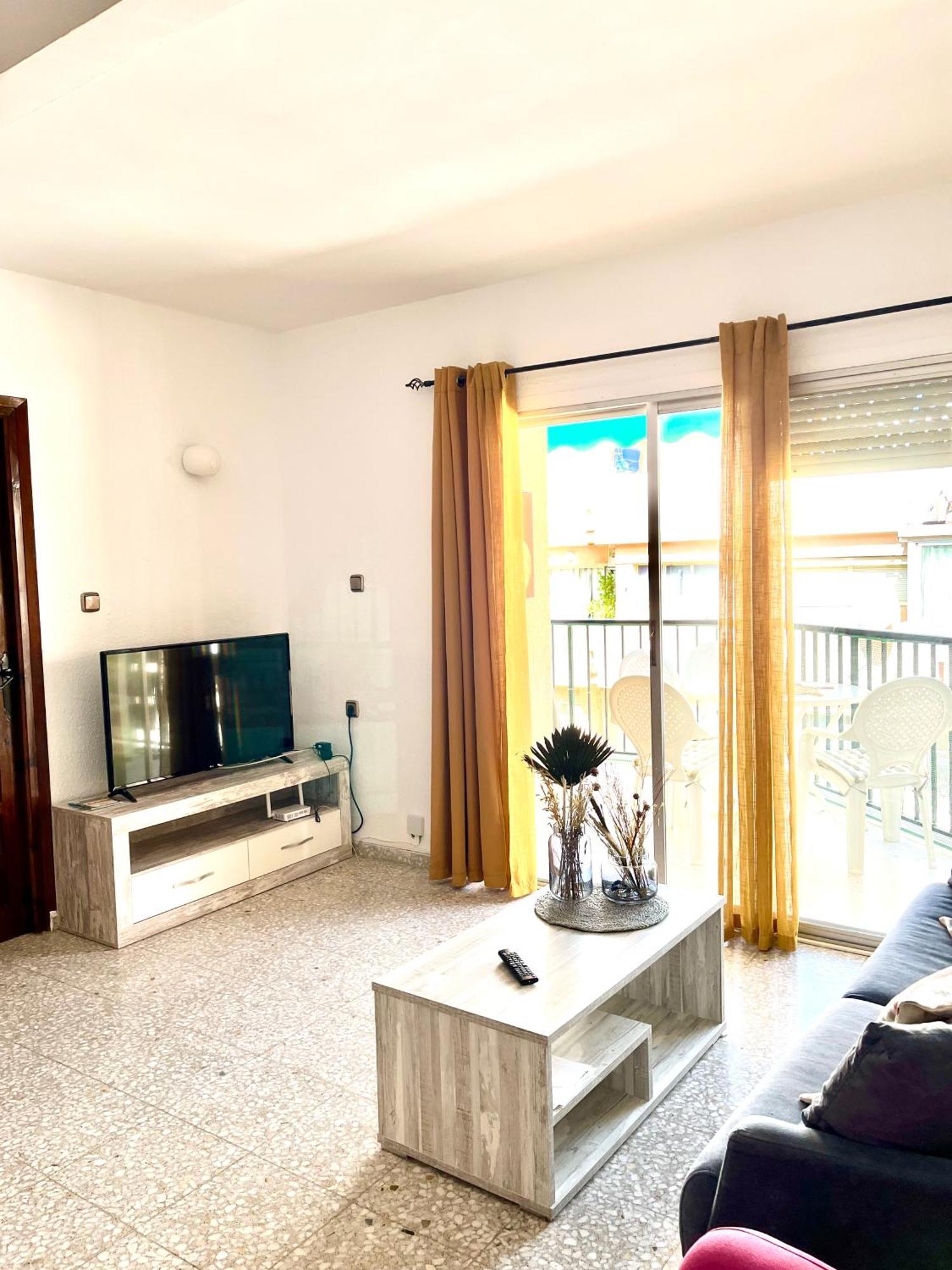 Natalie Calpe Sun 100M To The Beach Center Экстерьер фото